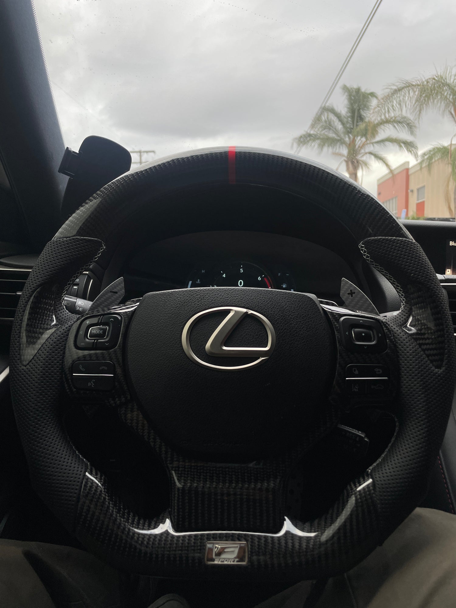 //CARBON STEERING WHEELS